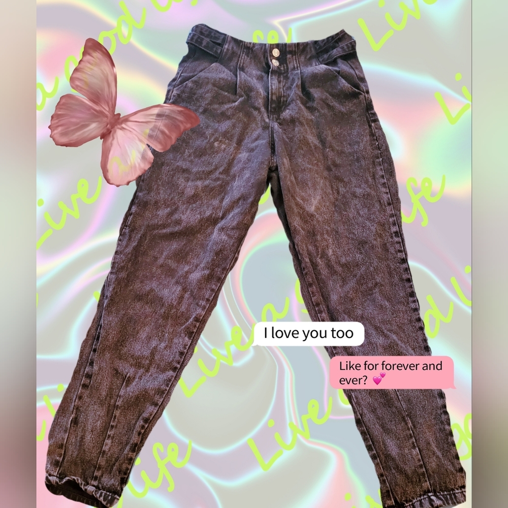 Black mom jeans